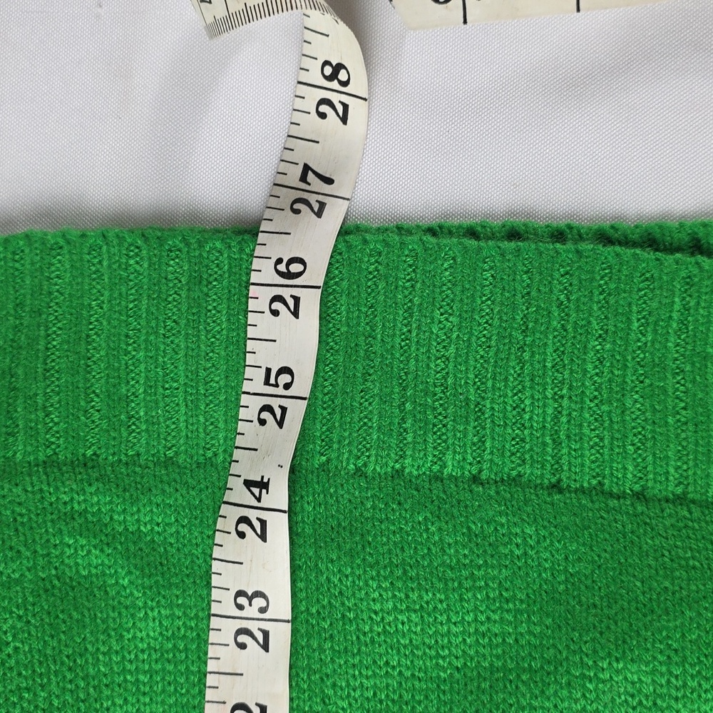 Merry Christmas By Poof! Women's Green Gnome Sweater Sequins Pom Christmas Sz L - Picture 7 of 8